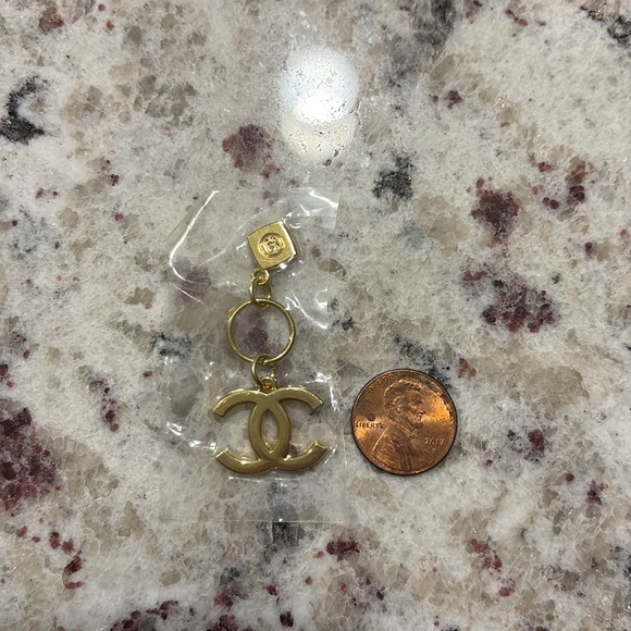 Authentic CHANEL CC Holiday Double Charm Pendant Bag charm Necklace Charm - Picture 8 of 16